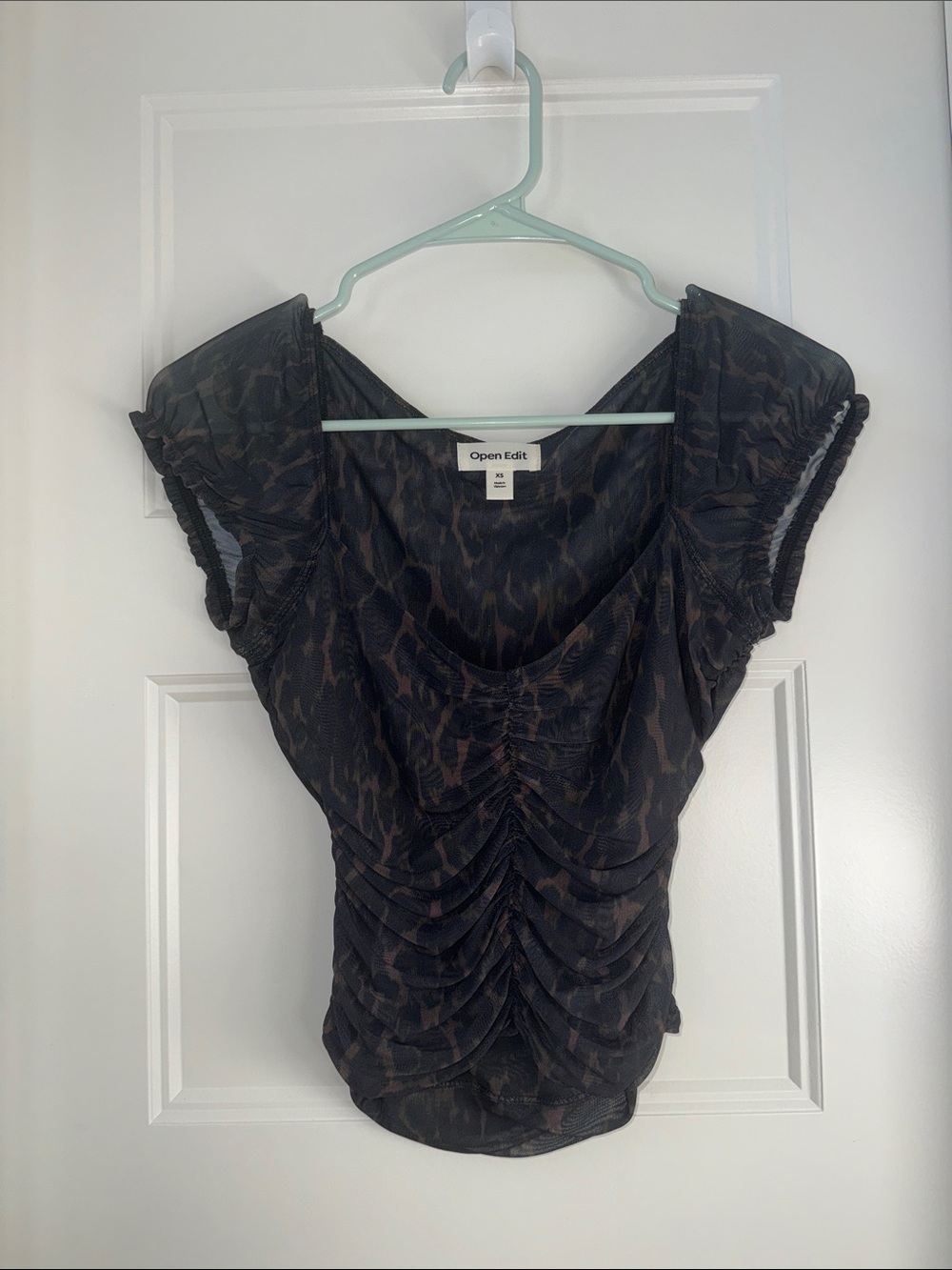 Open Edit Black & Brown Animal-Print Ruched Short Sleeve Blouse